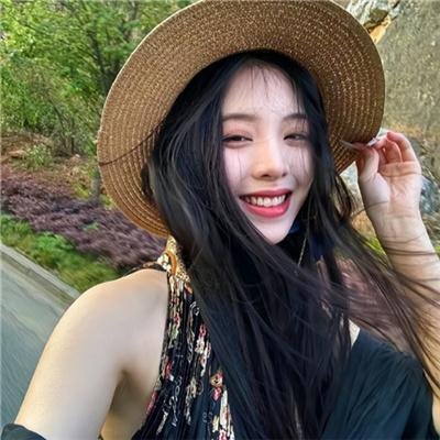 白桦林中的哨所